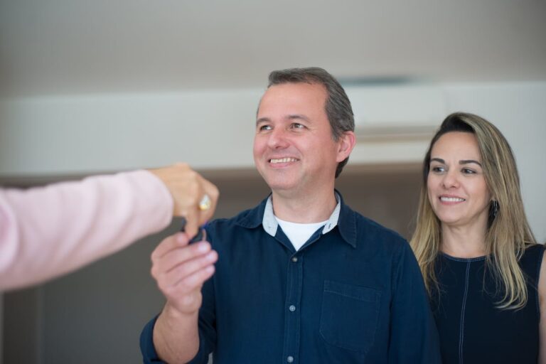 Faut-il passer par un courtier pour son projet immobilier ?