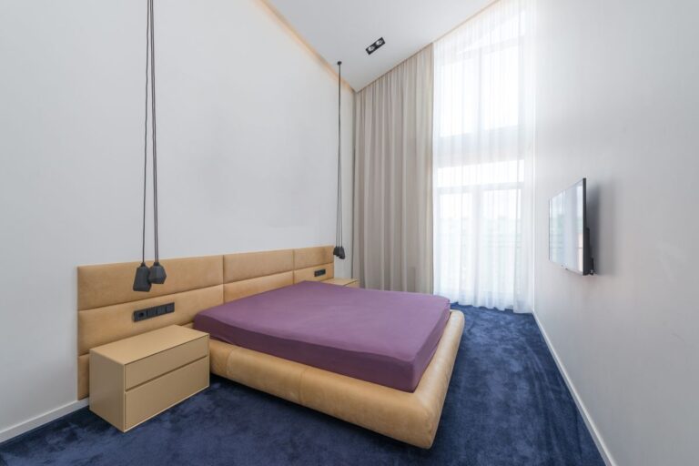 Taille minimale chambre : normes, réglementations et conseils pratiques