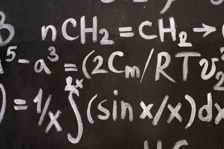 Calcul d'annuité constante : formule et exemple détaillé